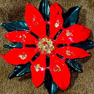Vintage Christmas Brooch Pin Poinsettia Flower Enamel Paint Red Green 2" D